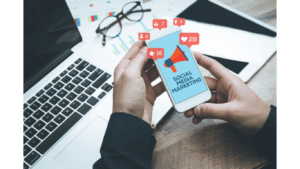 Social Media Marketing Text on Phone at a desj